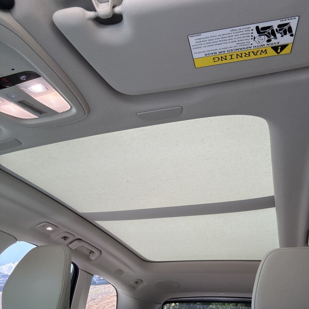 2025 Volvo XC60 T8 - Ultra PHEV