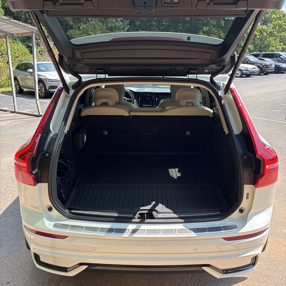 2025 Volvo XC60 T8 - Ultra PHEV