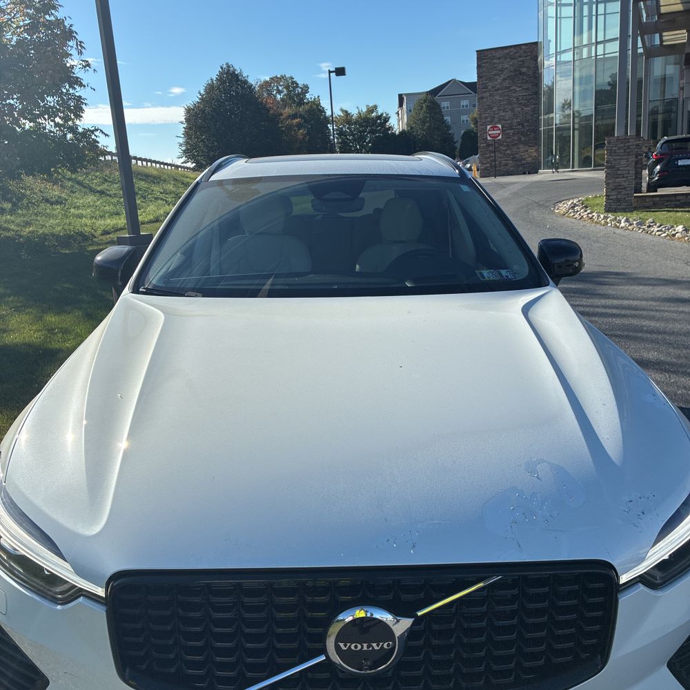 2025 Volvo XC60 T8 - Ultra PHEV