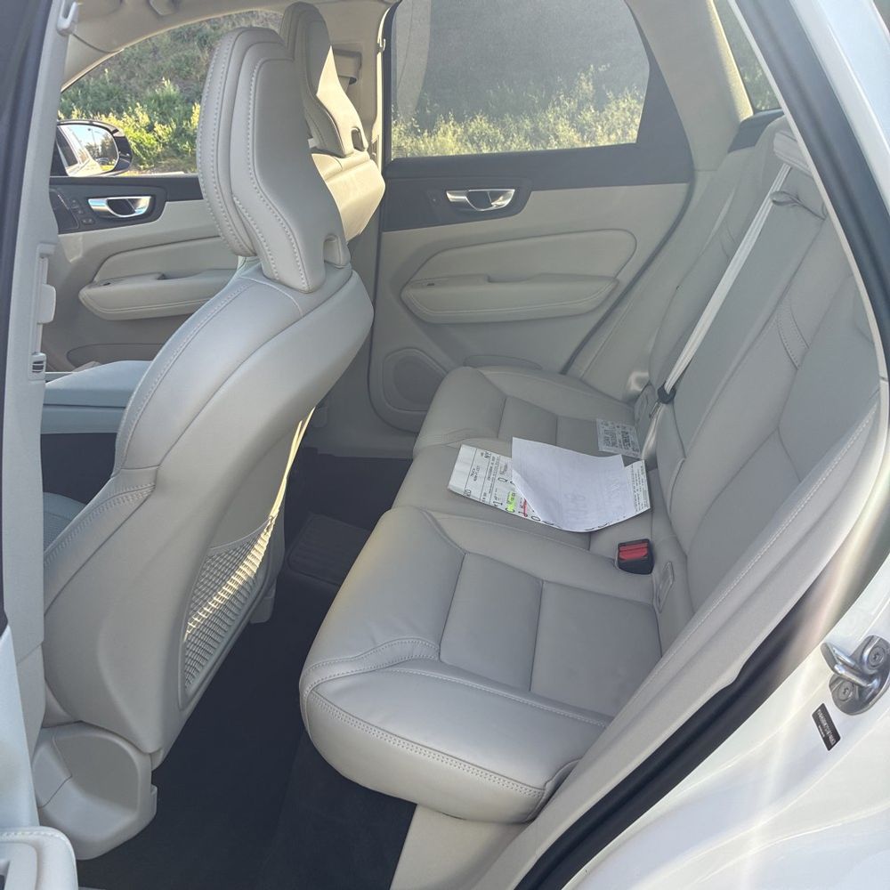 2025 Volvo XC60 T8 - Ultra PHEV