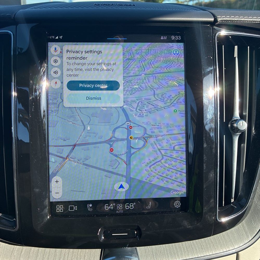 2025 Volvo XC60 T8 - Ultra PHEV