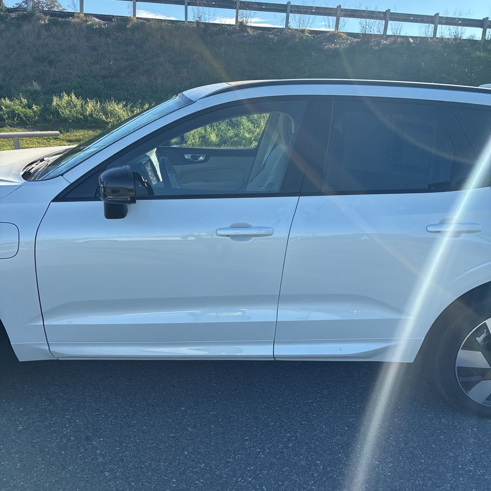 2025 Volvo XC60 T8 - Ultra PHEV