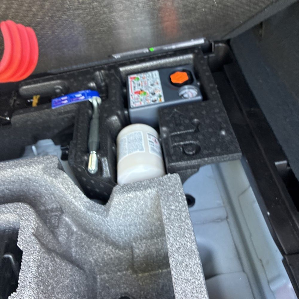 2025 Volvo XC60 T8 - Ultra PHEV