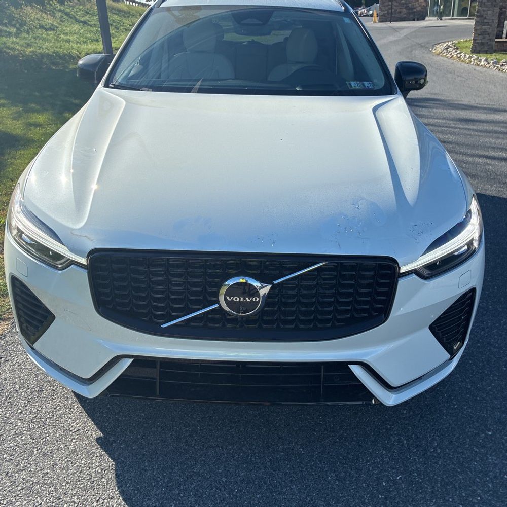 2025 Volvo XC60 T8 - Ultra PHEV