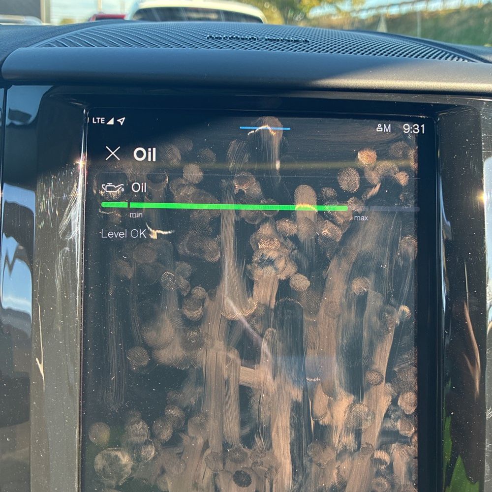 2025 Volvo XC60 T8 - Ultra PHEV