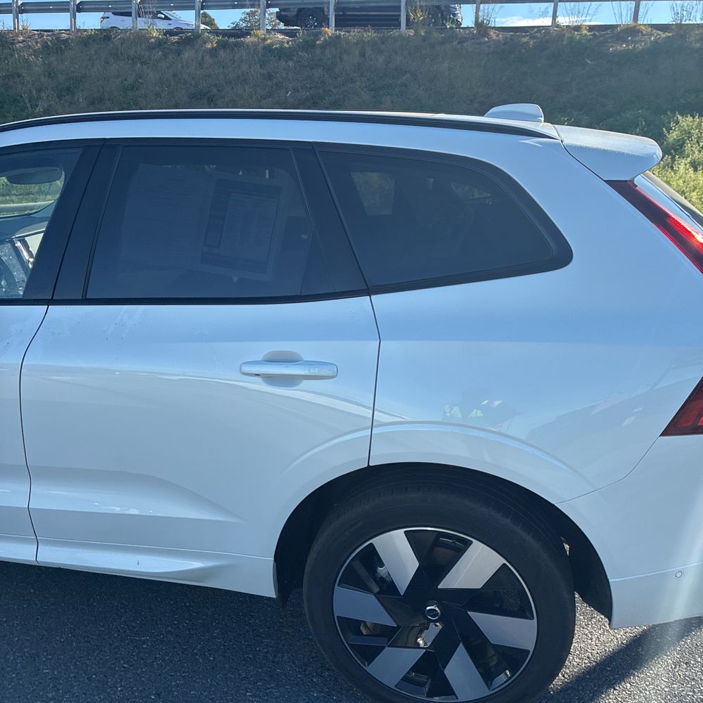 2025 Volvo XC60 T8 - Ultra PHEV