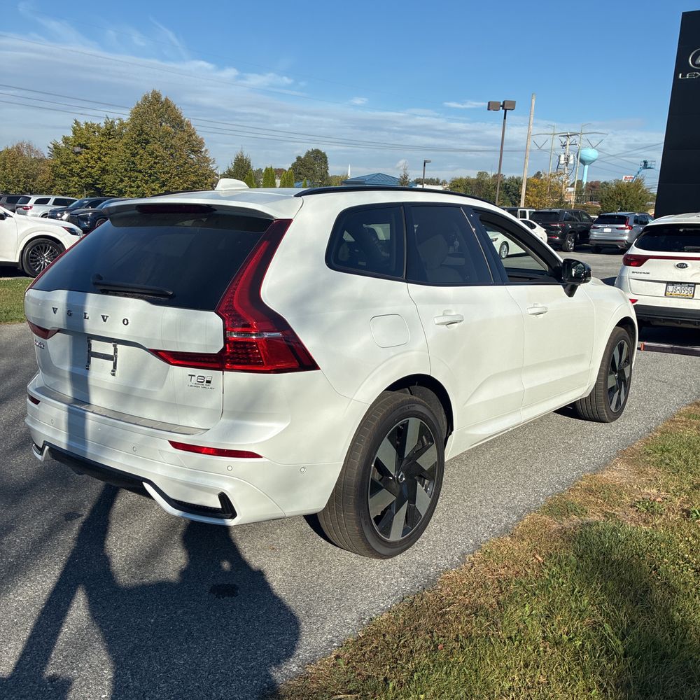 2025 Volvo XC60 T8 - Ultra PHEV