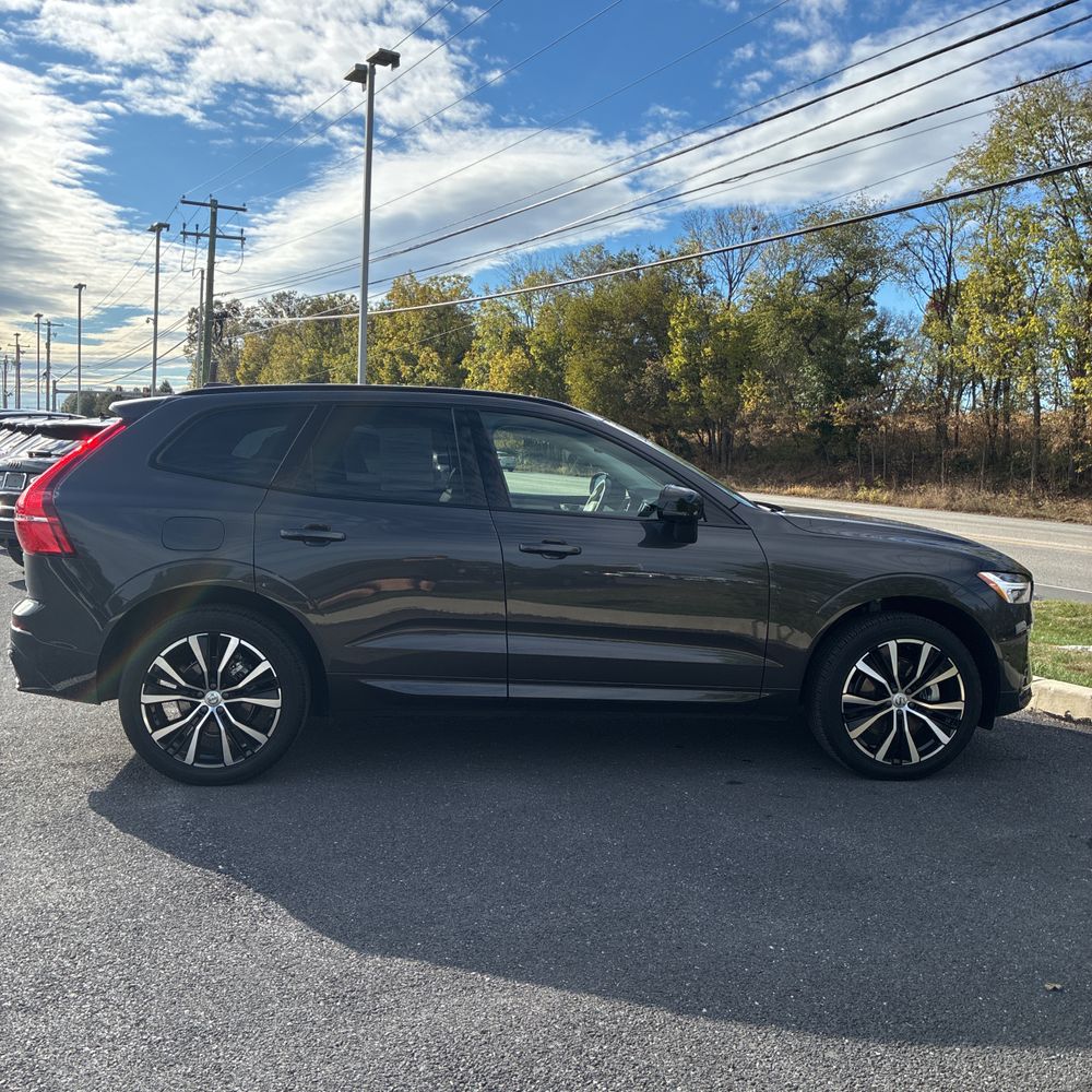 2024 Volvo XC60 B5 - Ultimate