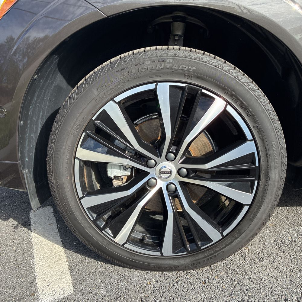 2024 Volvo XC60 B5 - Ultimate