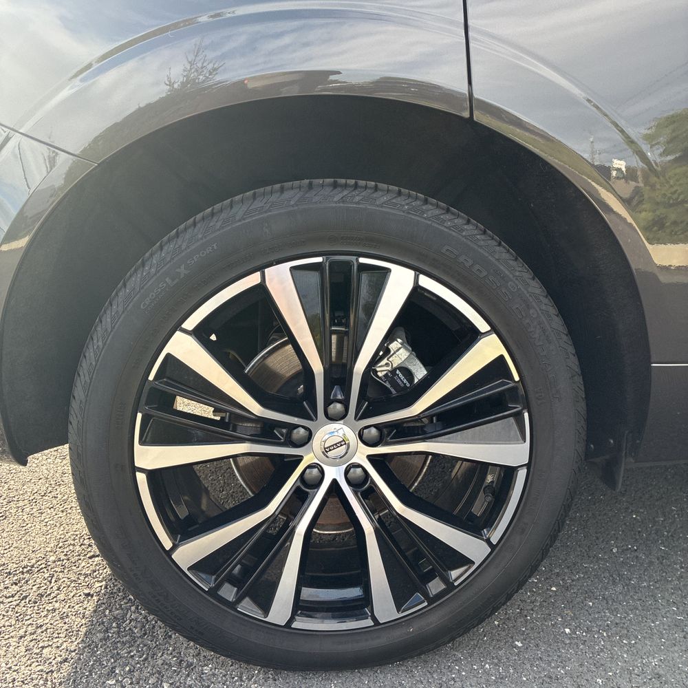 2024 Volvo XC60 B5 - Ultimate