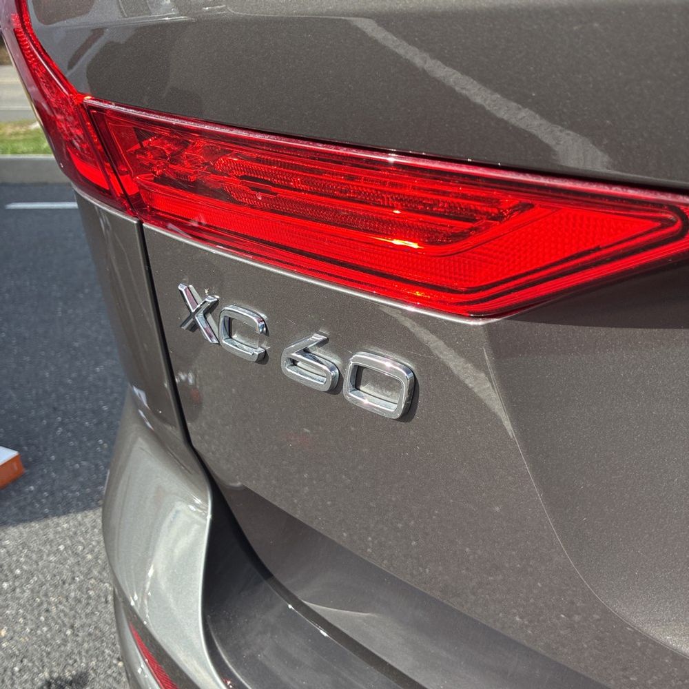 2024 Volvo XC60 B5 - Ultimate