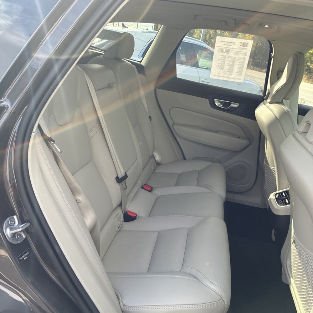 2024 Volvo XC60 B5 - Ultimate