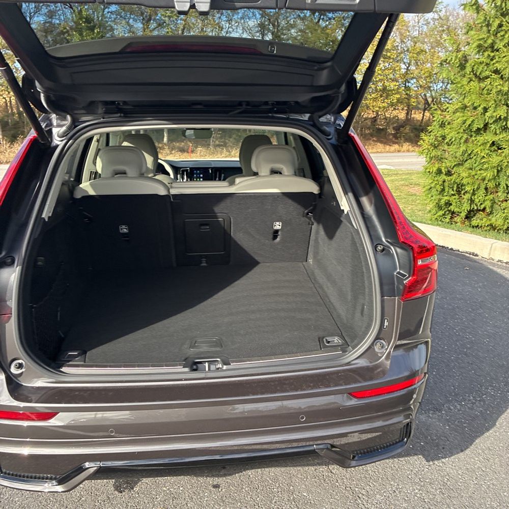 2024 Volvo XC60 B5 - Ultimate