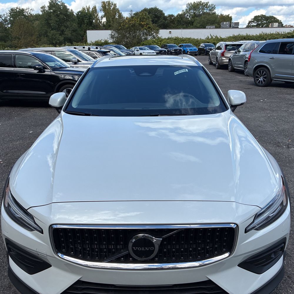 2025 Volvo V60 B5 - Plus CC
