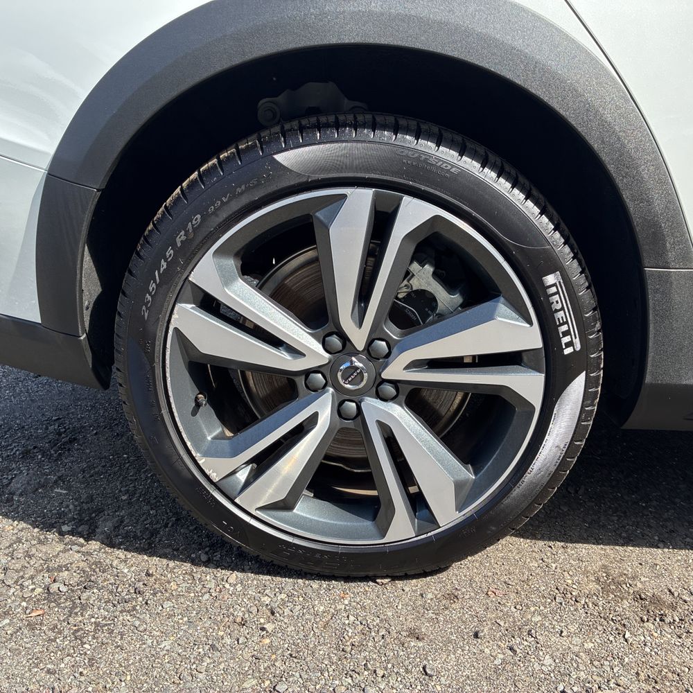 2025 Volvo V60 B5 - Plus CC