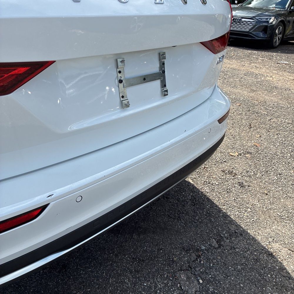 2025 Volvo V60 B5 - Plus CC