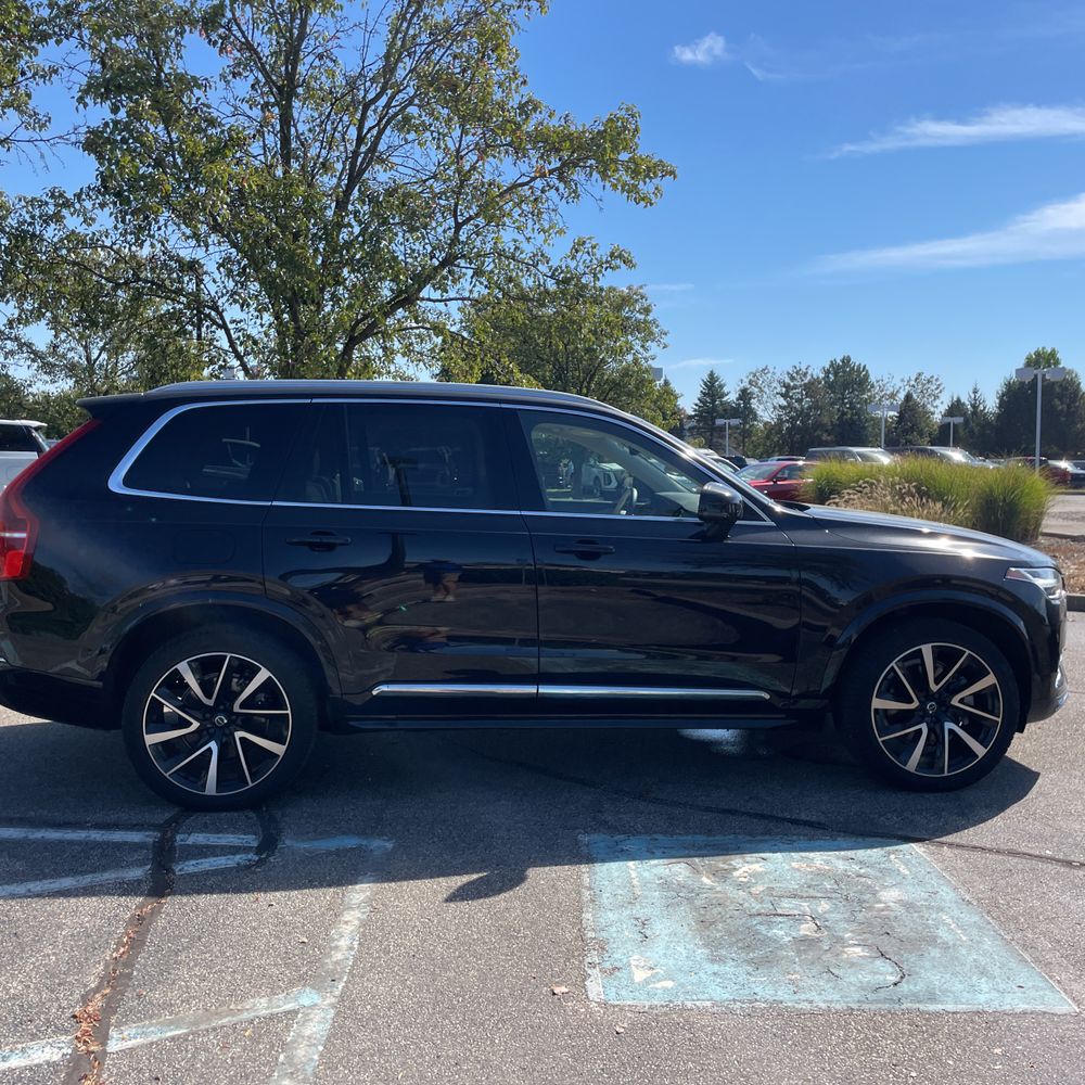 2025 Volvo XC90 B5 - Plus