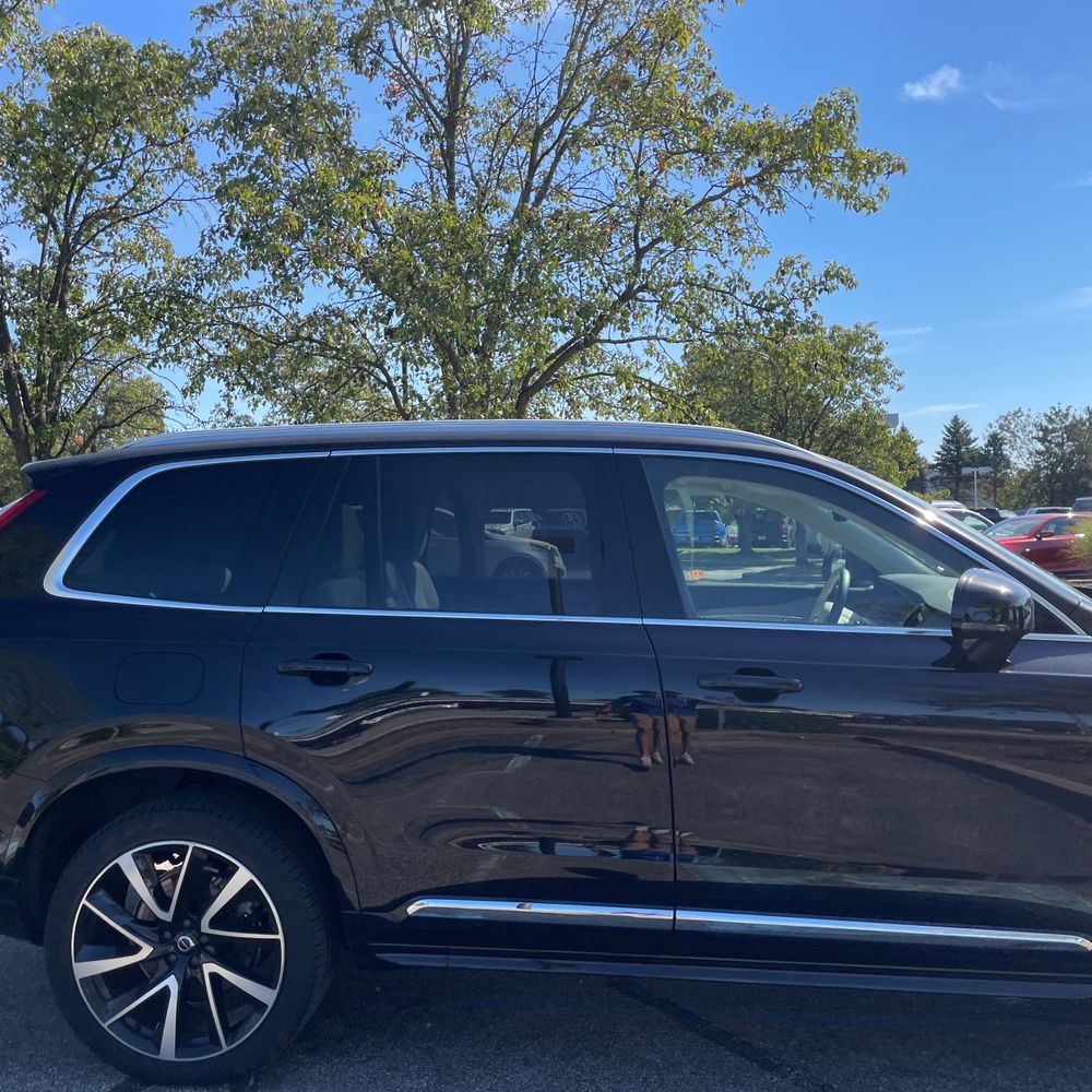 2025 Volvo XC90 B5 - Plus