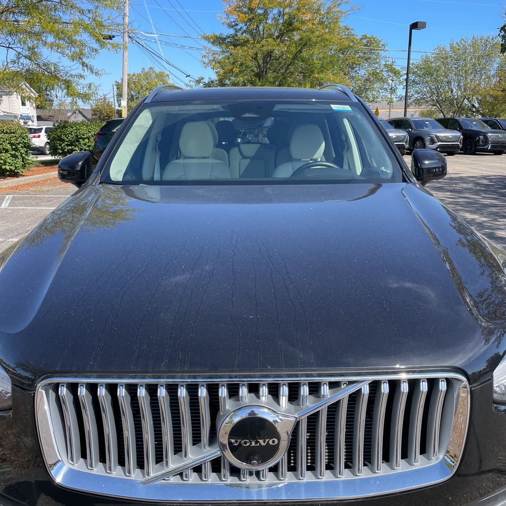 2025 Volvo XC90 B5 - Plus