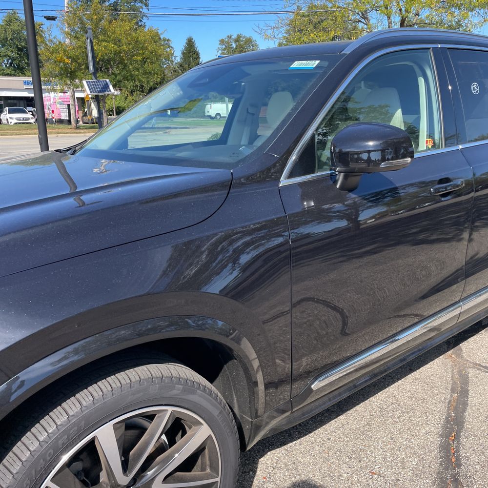 2025 Volvo XC90 B5 - Plus