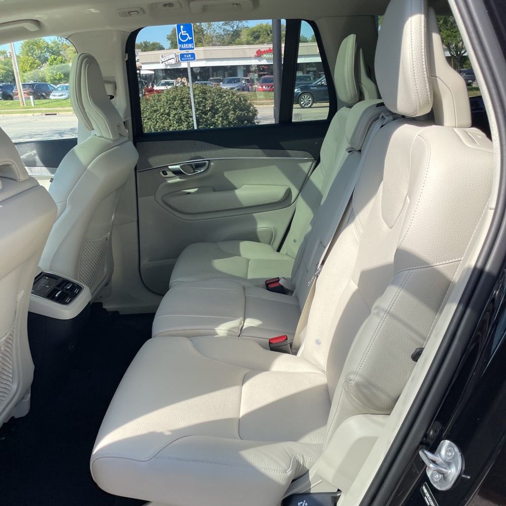 2025 Volvo XC90 B5 - Plus