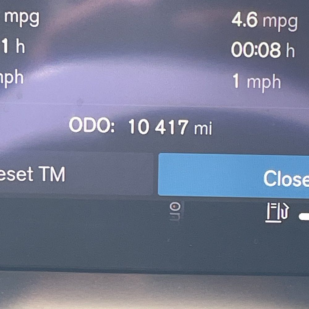 2025 Volvo XC90 B5 - Plus