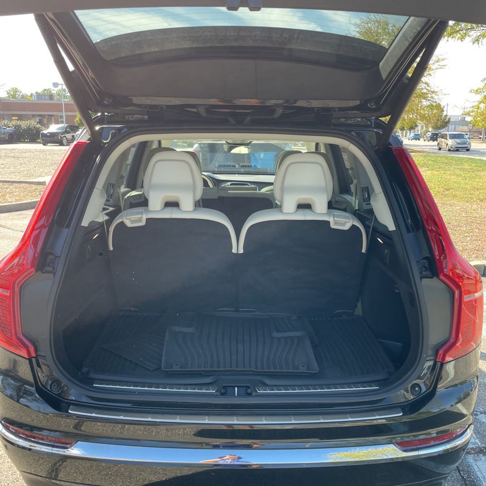 2025 Volvo XC90 B5 - Plus