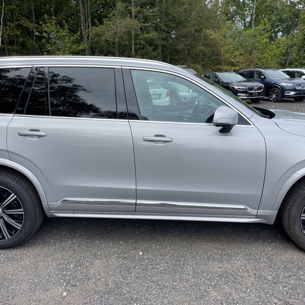 2025 Volvo XC90 2025.5 B5 - Core