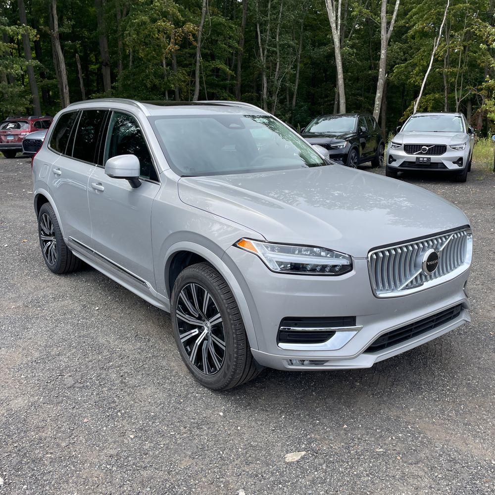 2025 Volvo XC90 2025.5 B5 - Core