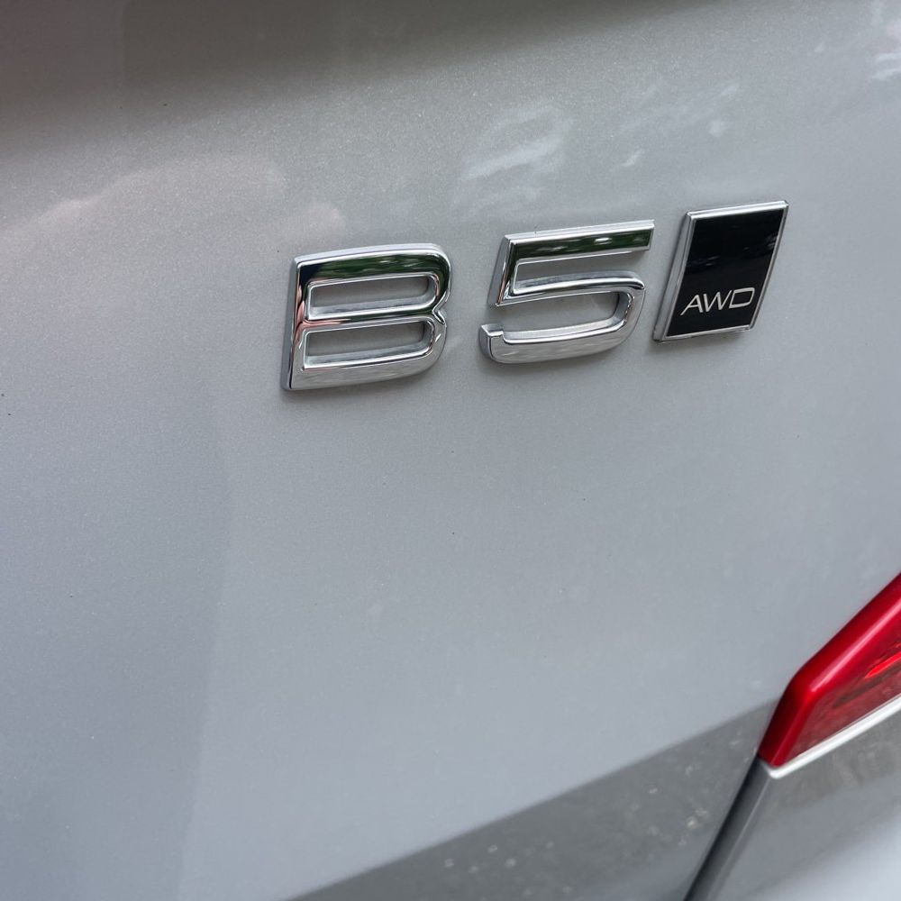 2025 Volvo XC90 2025.5 B5 - Core