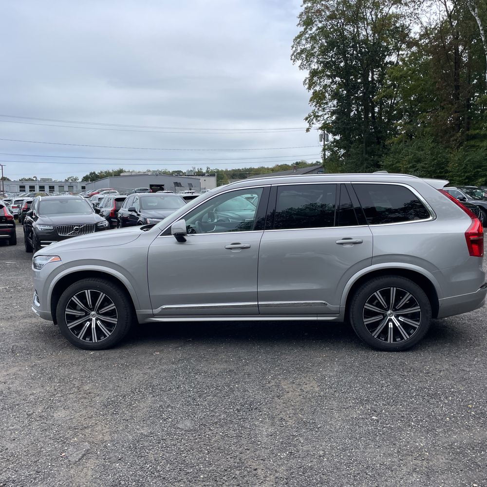 2025 Volvo XC90 2025.5 B5 - Core
