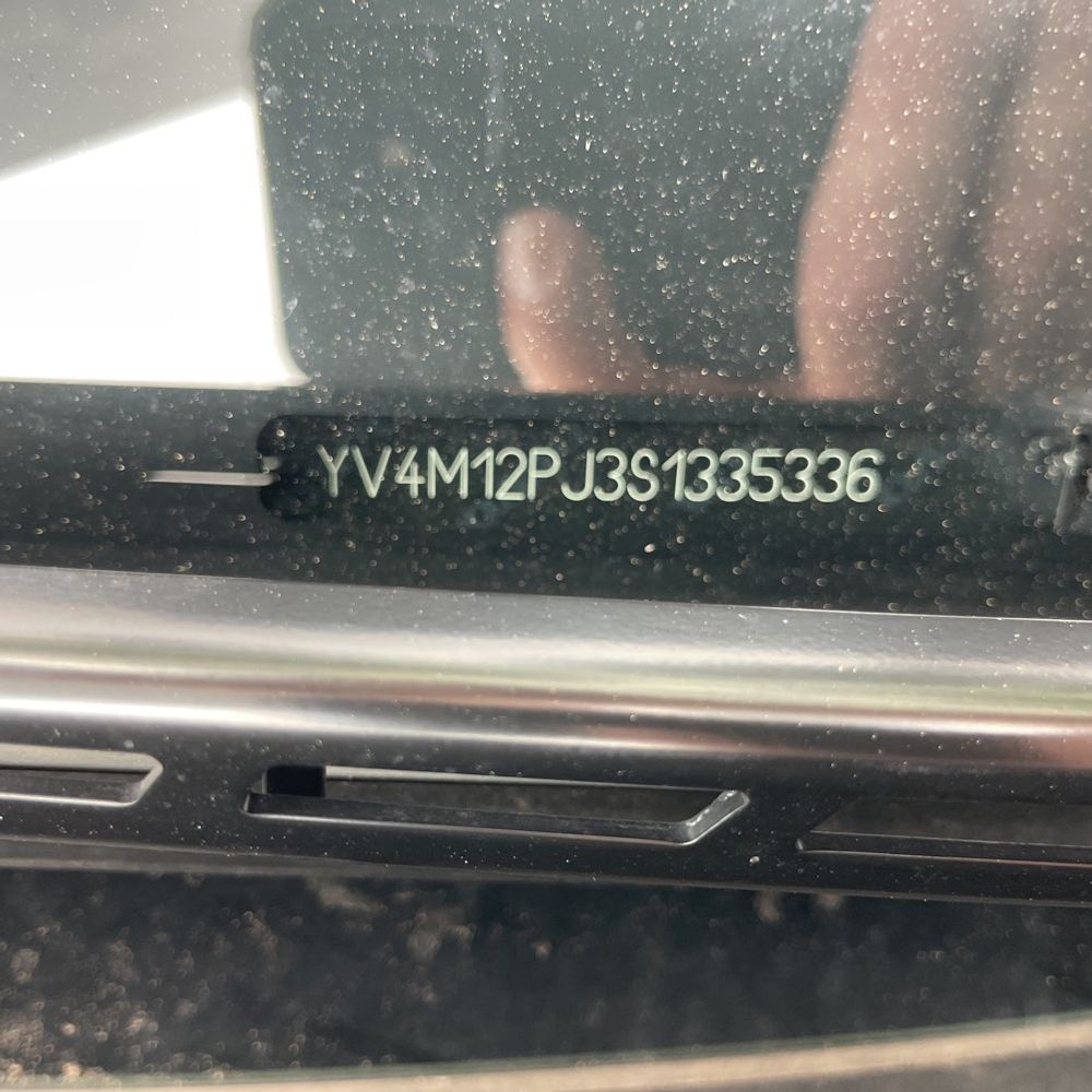 2025 Volvo XC90 2025.5 B5 - Core