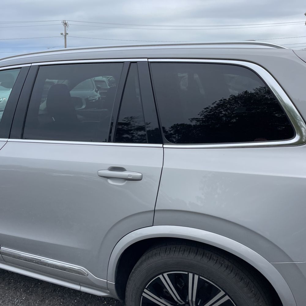 2025 Volvo XC90 2025.5 B5 - Core