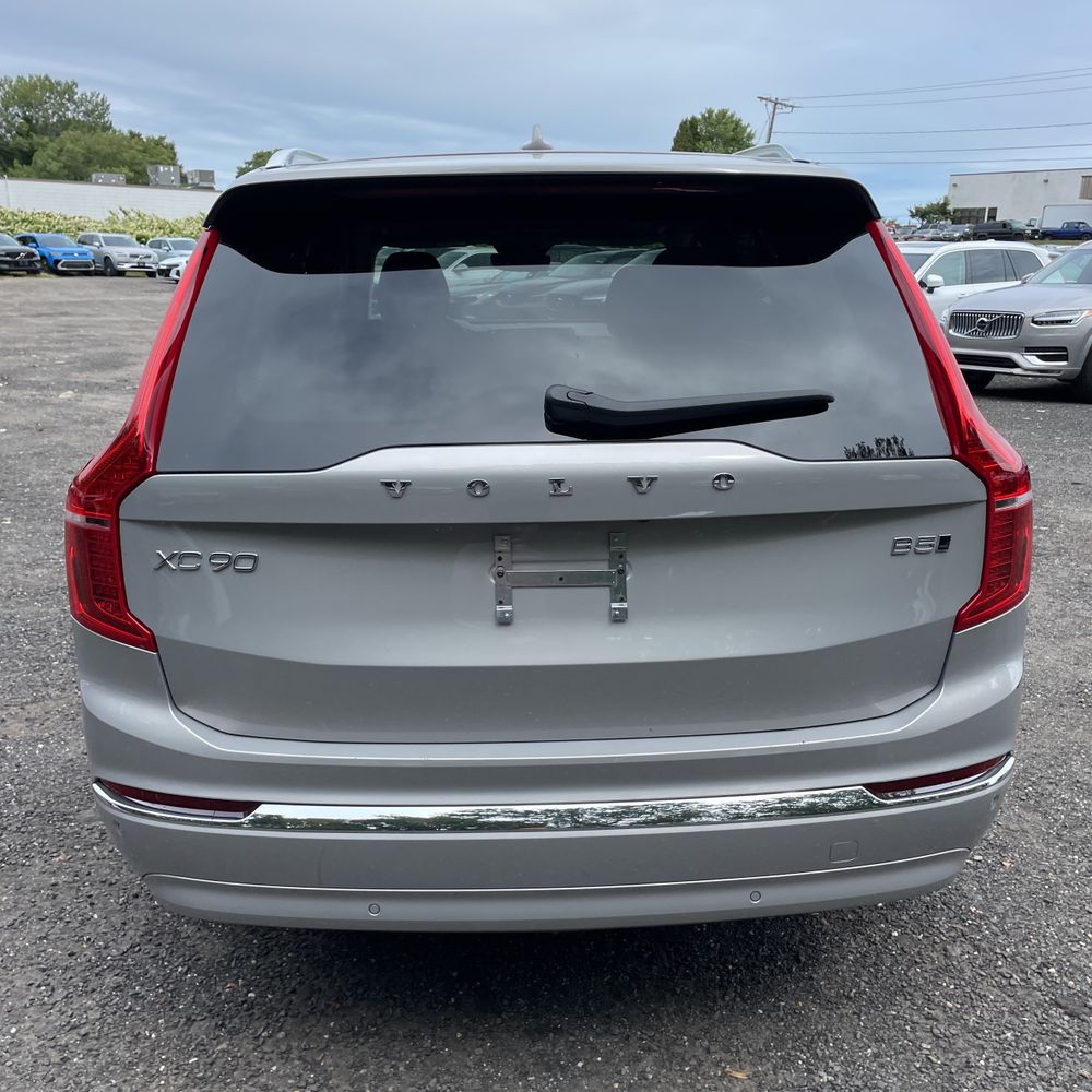 2025 Volvo XC90 2025.5 B5 - Core