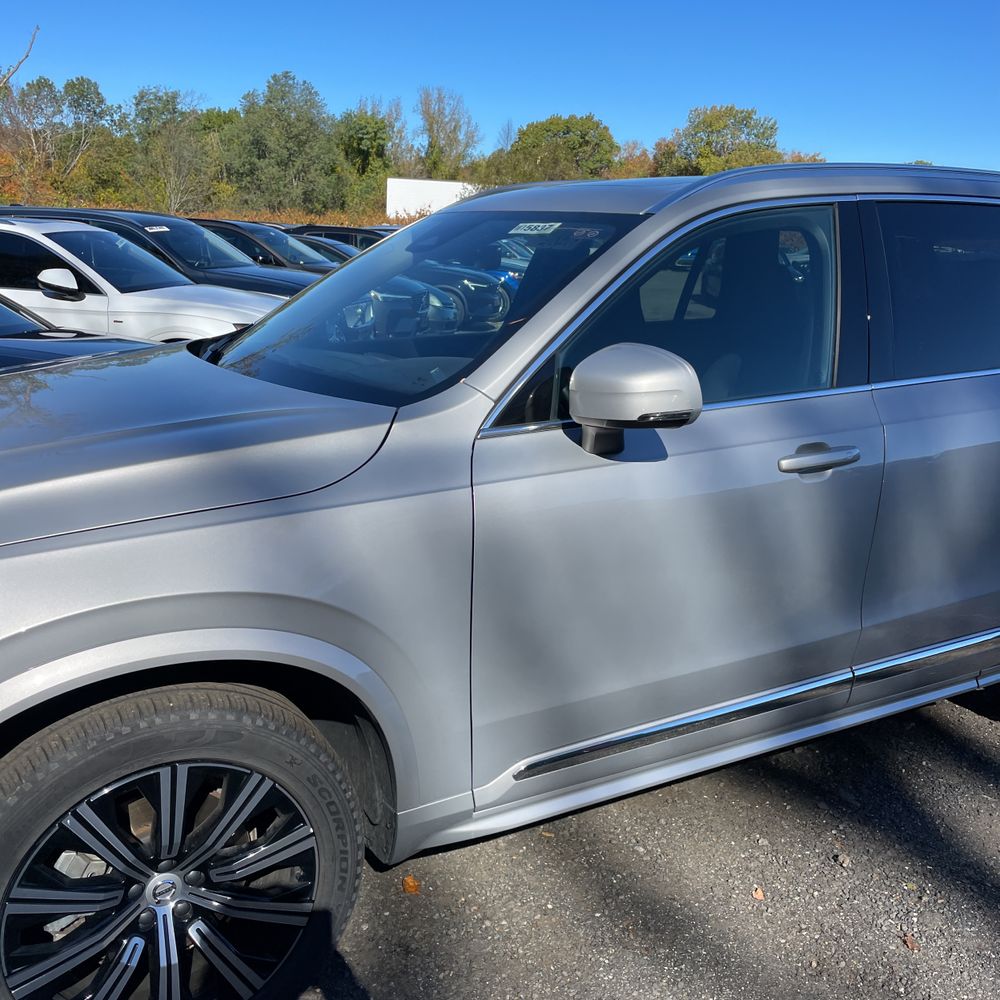 2025 Volvo XC90 B5 - Core