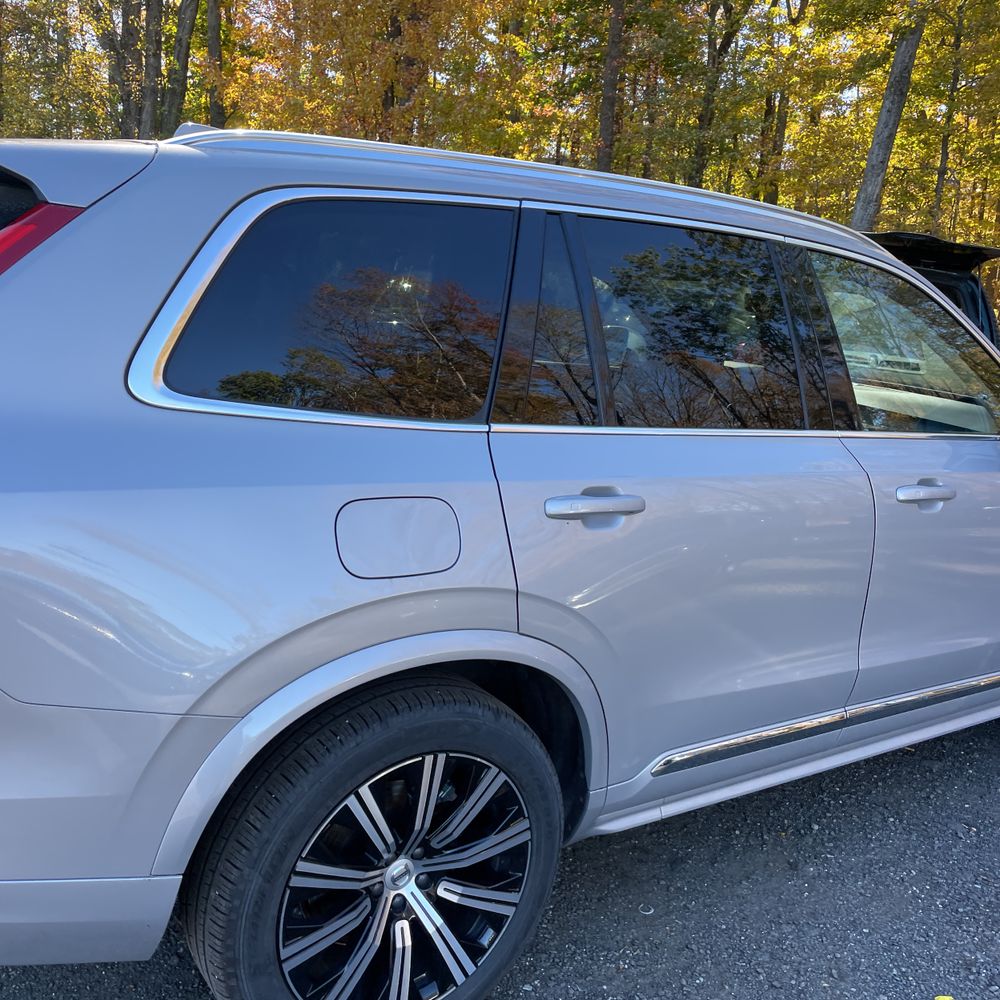 2025 Volvo XC90 B5 - Core