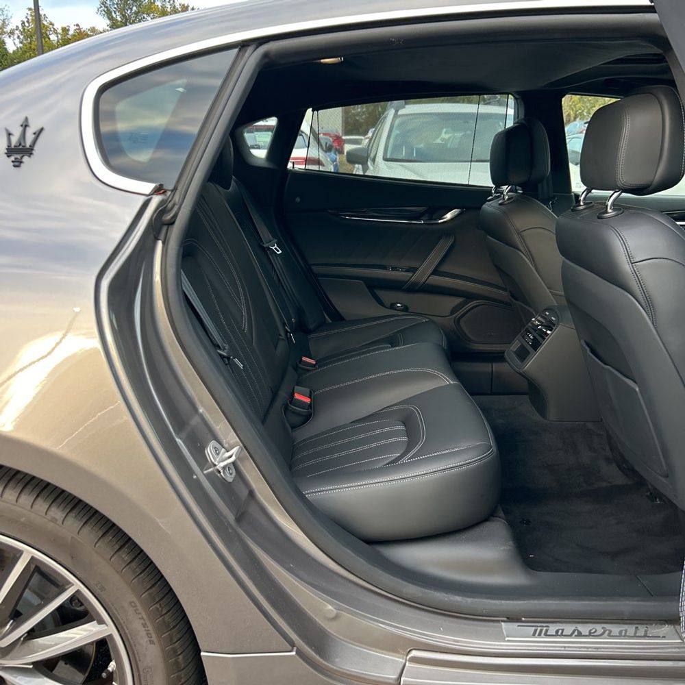 2022 Maserati Quattroporte Modena
