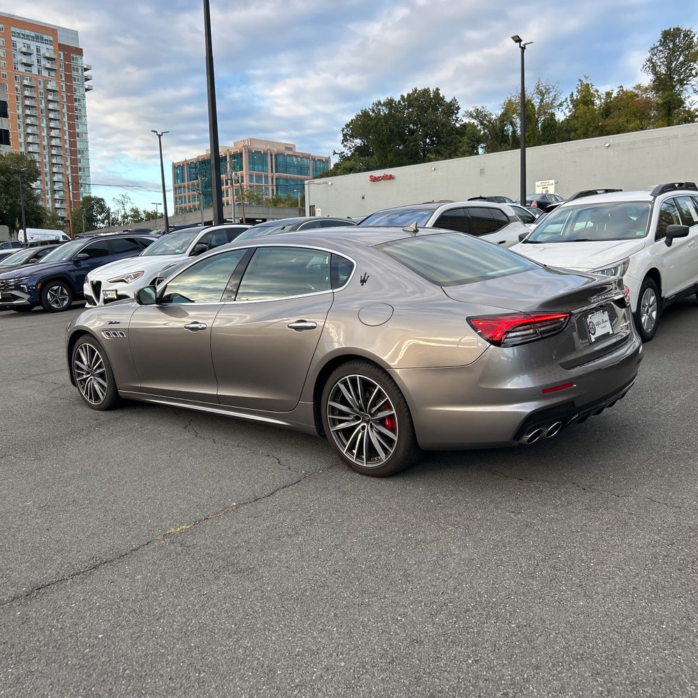 2022 Maserati Quattroporte Modena