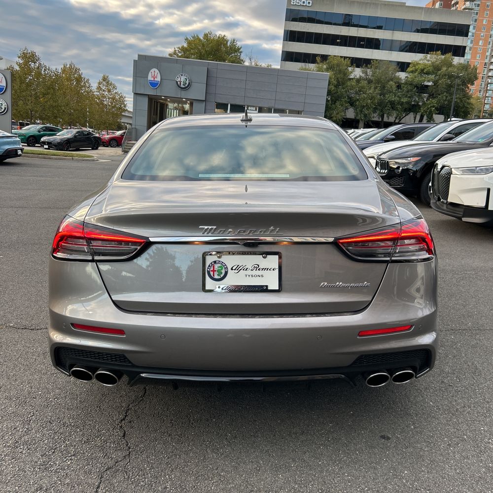 2022 Maserati Quattroporte Modena