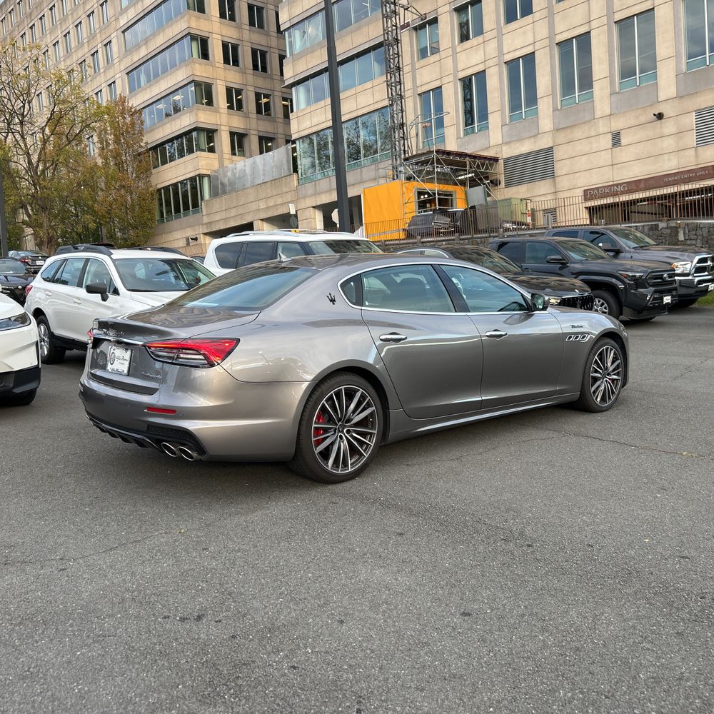 2022 Maserati Quattroporte Modena