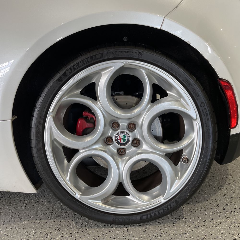 2017 Alfa Romeo 4C