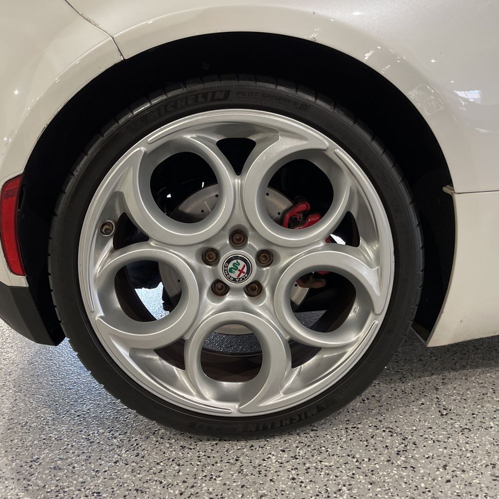 2017 Alfa Romeo 4C