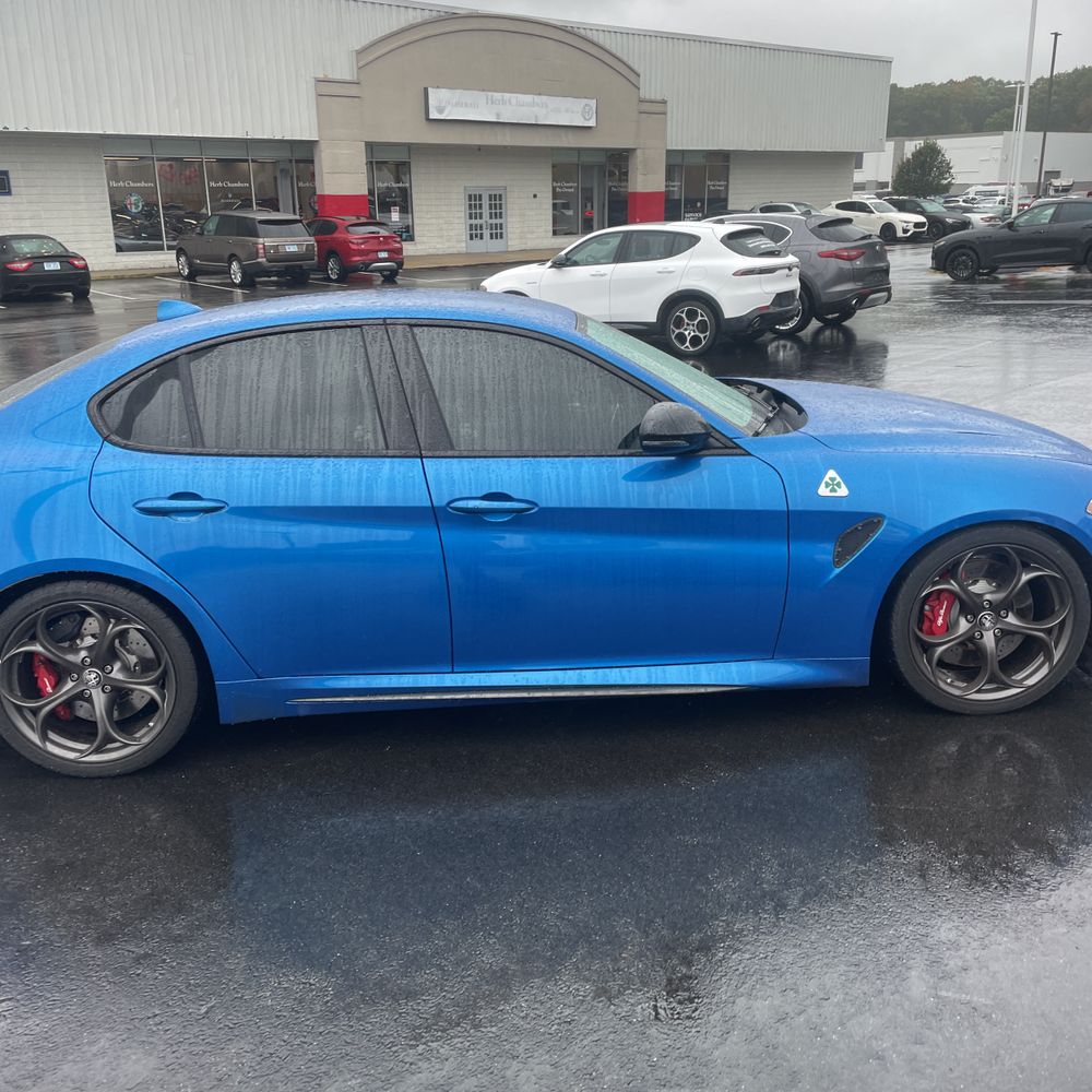 2022 Alfa Romeo Giulia Quadrifoglio