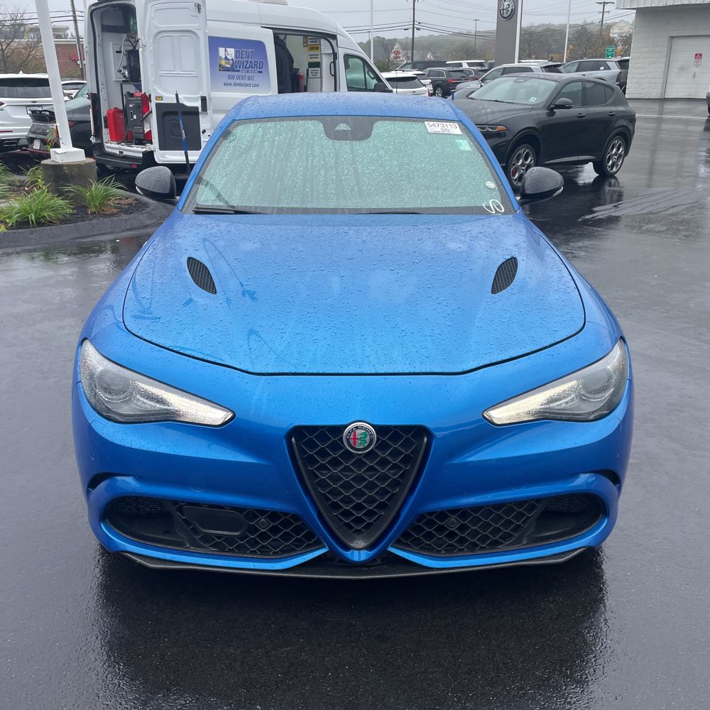 2022 Alfa Romeo Giulia Quadrifoglio