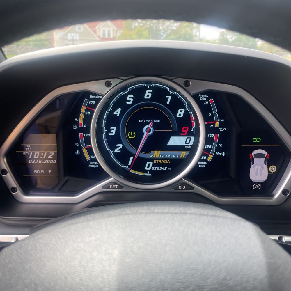 2014 Lamborghini Aventador Base
