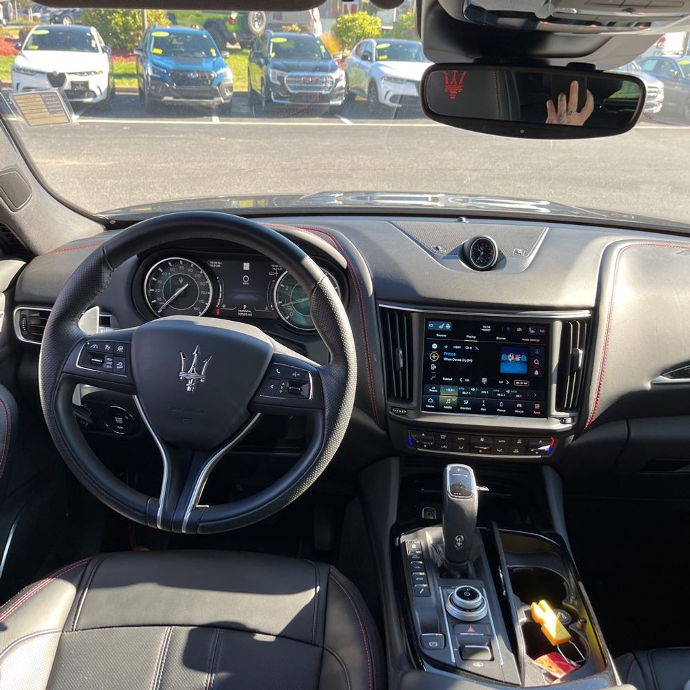 2024 Maserati Levante GT Ultima