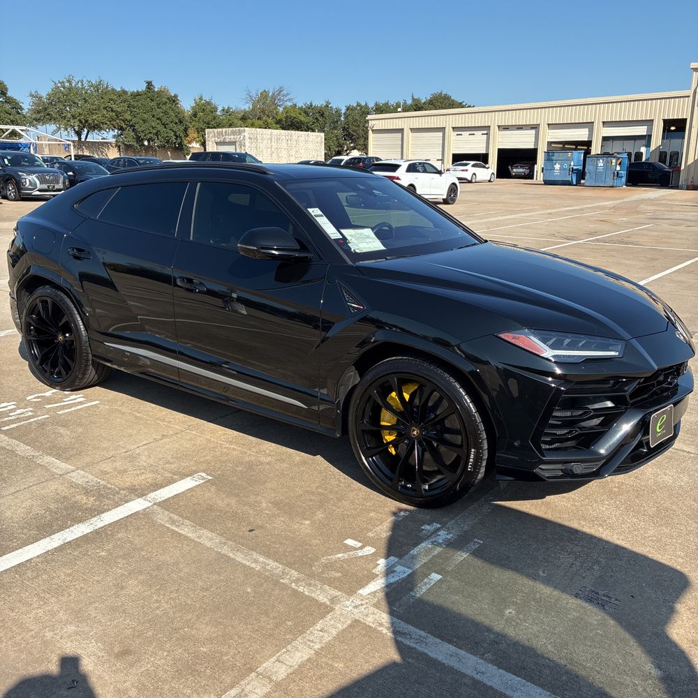 2019 Lamborghini Urus Base