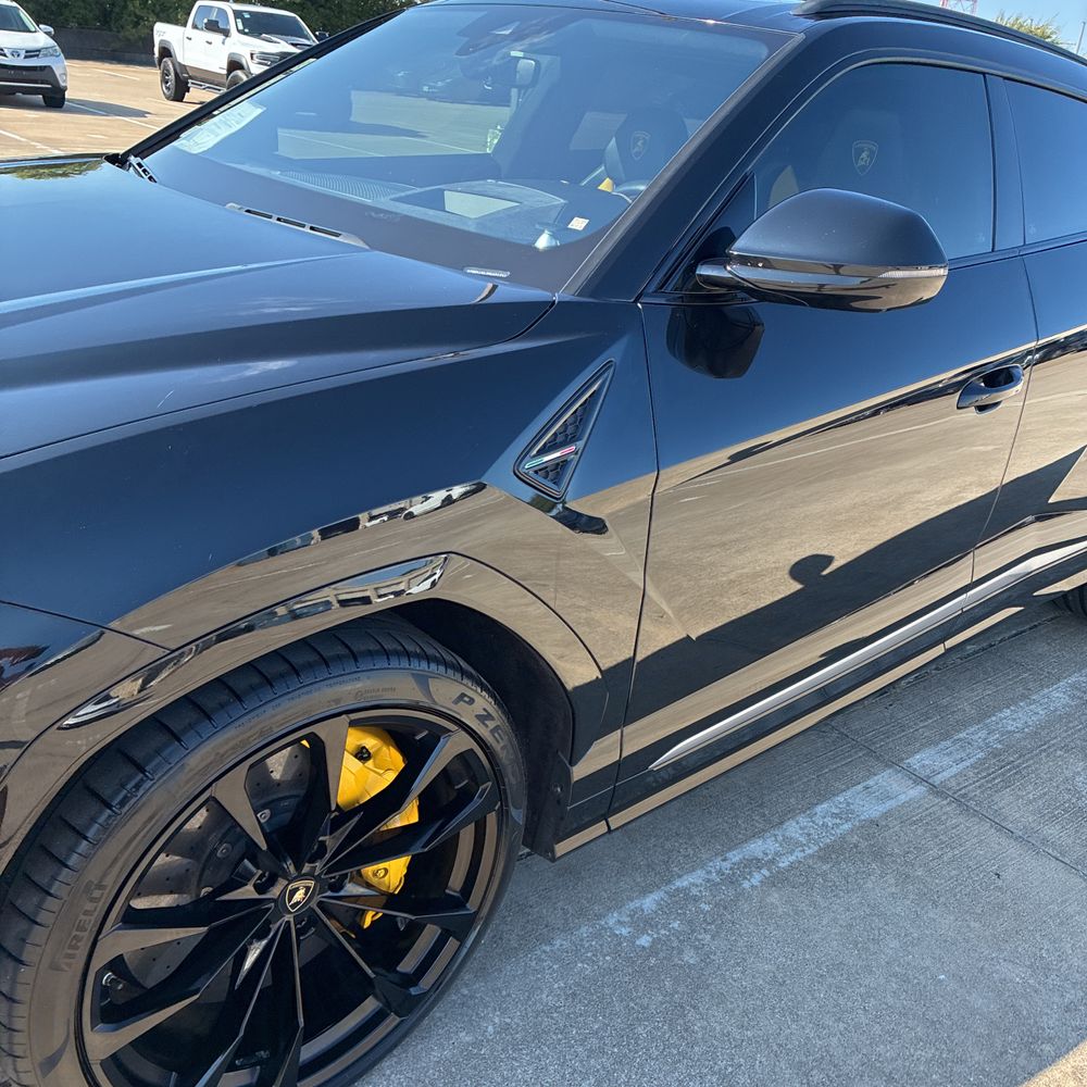 2019 Lamborghini Urus Base