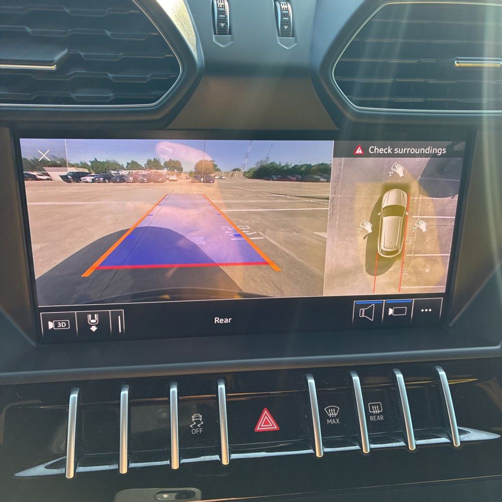 2019 Lamborghini Urus Base