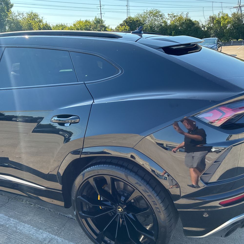 2019 Lamborghini Urus Base